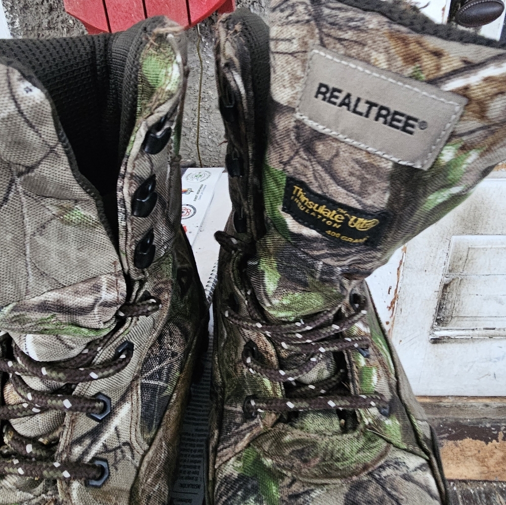 Realtree Camoflauge Boots SIZE 9